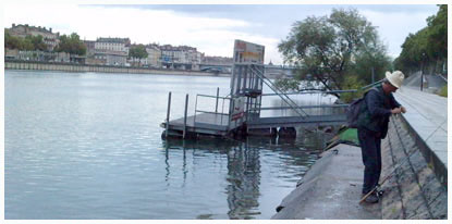 Street fishing at LYON